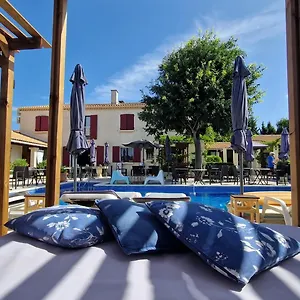 Des Amandiers Hotel